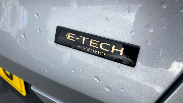 Renault Captur 1.6 E-Tech full hybrid 145 Engineered 5dr Auto Hybrid Hatchback